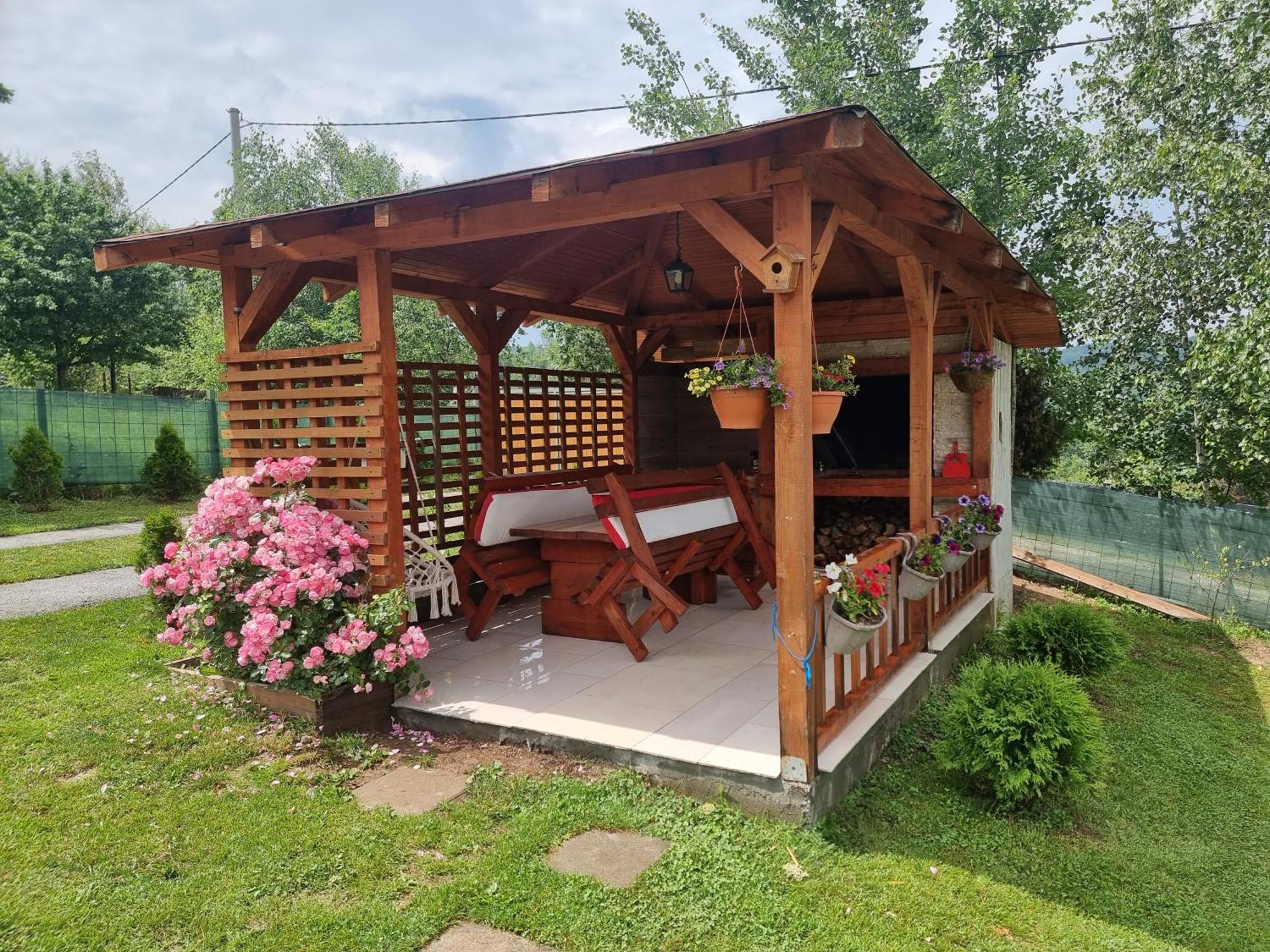Mountain House Brutusi 17 Bjelasnica Trnovo Bih ภายนอก รูปภาพ