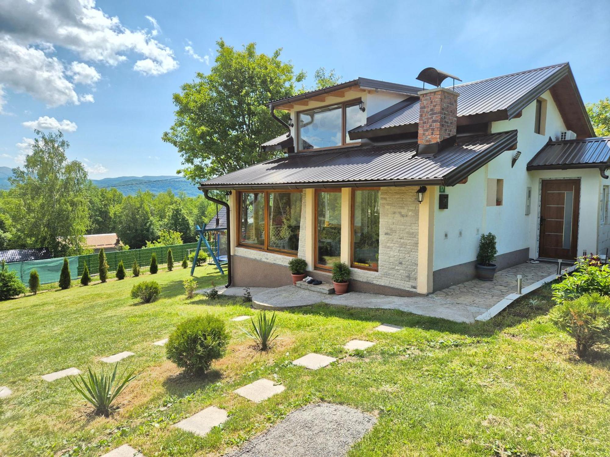 Mountain House Brutusi 17 Bjelasnica Trnovo Bih ภายนอก รูปภาพ